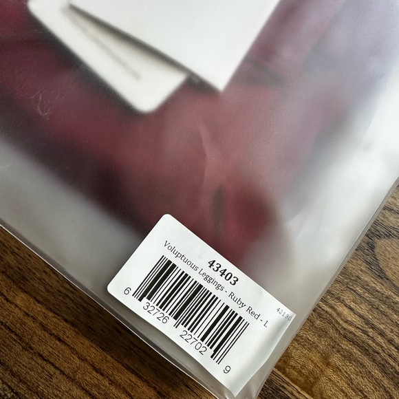 Bombshell Sportswear red Leggings - Picture 5 of 5